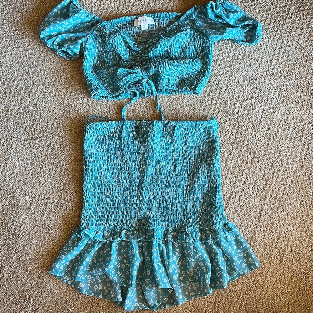 Vici skirt set